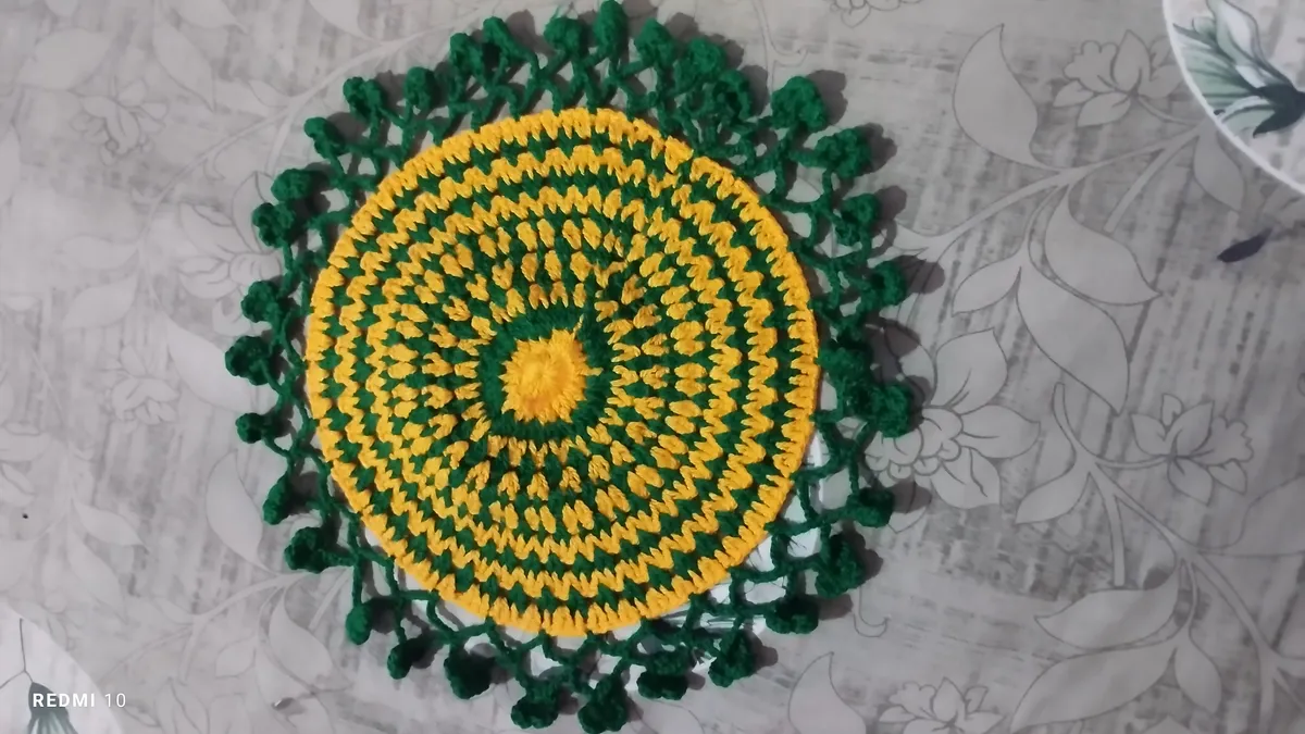 Handmade crochet round doily mat in yellow & green