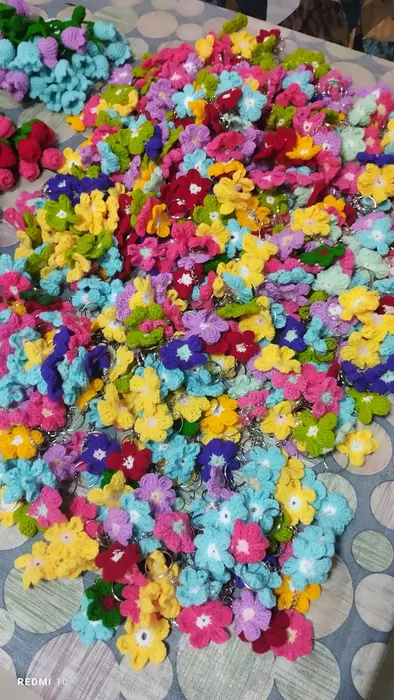 Handmade crochet mini flowers in multicolour