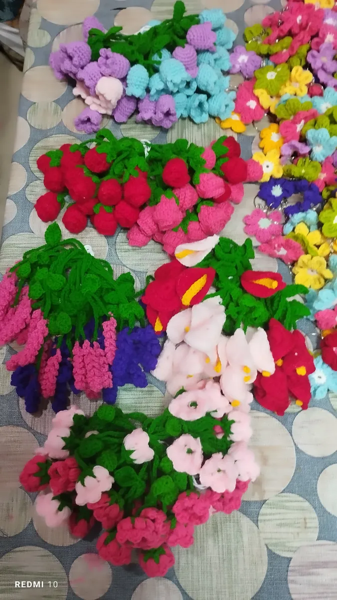 Handmade crochet mixed flower bunches in multicolour