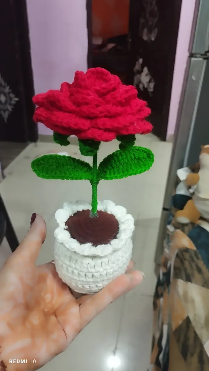Handmade crochet potted rose in red & white